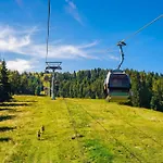 דירה Mountainview - Sauna, Ski-out Und Ski-in Nah, Naturpool