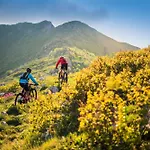 Mountainview - Sauna, Ski-out Und Ski-in Nah, Naturpool דירה