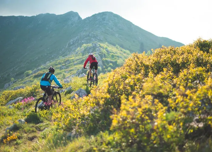 Mountainview - Sauna, Ski-out Und Ski-in Nah, Naturpool דירה